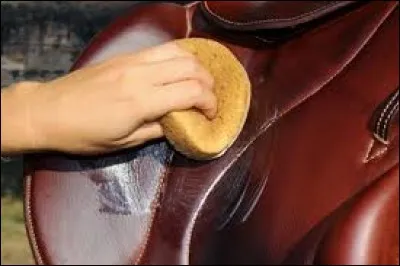Pour entretenir le matériel (cuir) il faut...