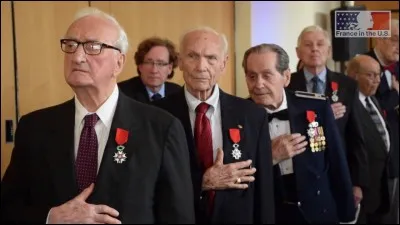 Quel titre de chevalier ne pourrez-vous pas obtenir de nos jours m&ecirc;me si un homme ''puissant'' peut encore vous &eacute;lever dans un ordre de ''chevalerie r&eacute;publicaine'' ?