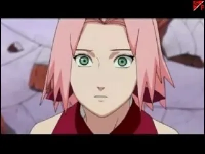 Trois ans plus tard, Sakura et Naruto retrouvent Sasuké. Dans quel état est Sakura ?