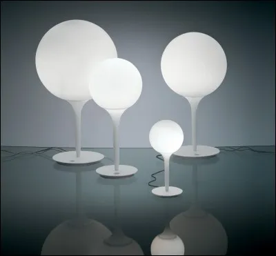 Combien y a-t-il de lampes sur cette image ?