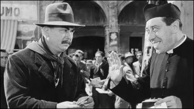 Pour votre première soirée à Parme, nous avons concocté une surprise : la vision d'un film basé sur les romans d'un écrivain des environs : Giovannino Guareschi. 
Tourné à Brescello, vous y trouverez les statues des protagonistes...