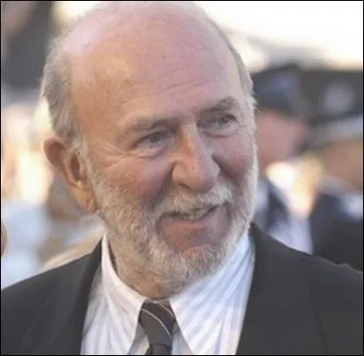 Cet acteur, né en 1932, qui a joué dans plus de cent films dont "Coup de torchon" et "Tous les matins du monde", se prénomme :