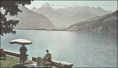 Dans quel pays d'Europe est-on quand on se baigne dans le lac de "Zell am See" ?