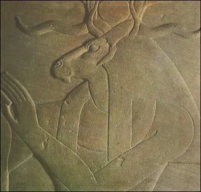 Qui est ce dieu Égyptien, démiurge de la ville de Khenen-Nesout ?