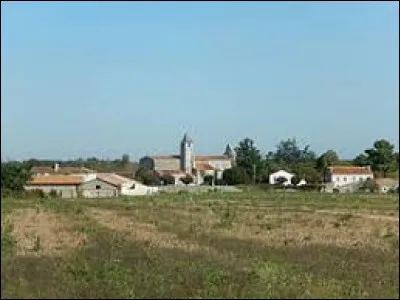 Commune de Nouvelle-Aquitaine, dans l'arrondissement de Saintes, Les Essards se situe dans le département ...