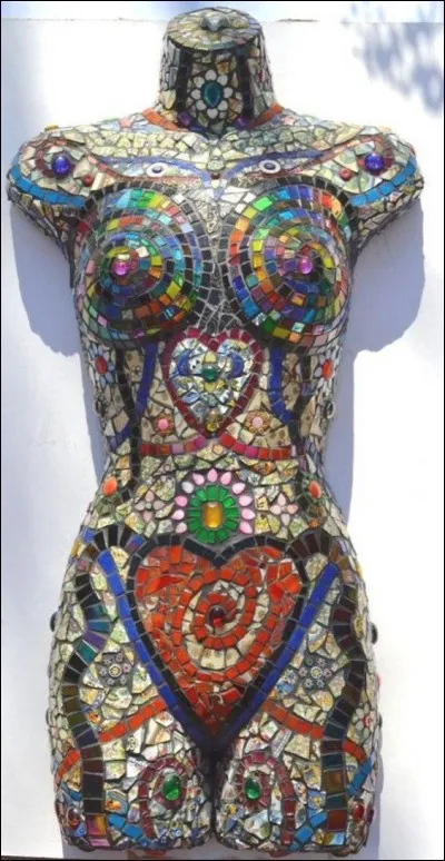 Quel est ce virus nommé Papilloma qui infecte les organes génitaux du corps de la femme ?