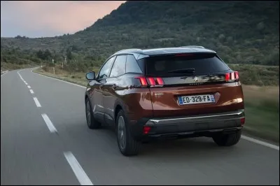 Si vous en avez on pourra vous entendre de loin et si vous êtes fort vous serez sûrement un peu blindé. Êtes-vous derrière ou devant ?