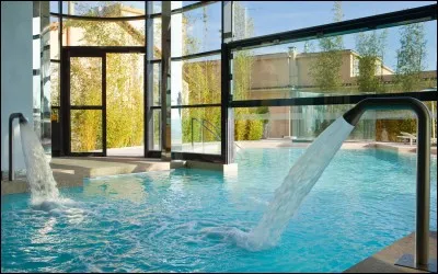 Utile, hiver comme été, il peut vous frapper le café ou vous chauffer le gosier. Est-ce la fin ?