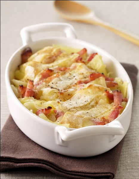 Quel est ce plat gratiné, à base de pommes de terre, lardons et reblochon ?