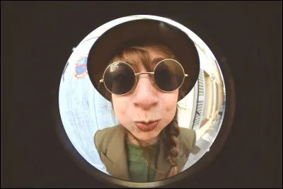 Vous avez survolé aisément ce quiz, vous allez défier tous vos amis... Que se passe-t-il à cet instant ?