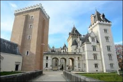 Dans quelle ville trouve-t-on le château d'Henri IV ?