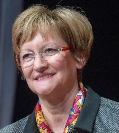 Elle a été, de 1992 à 2002, secrétaire générale de la CFDT. C'est :
