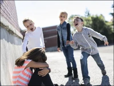 Que fais-tu si tu vois quelqu'un se faire harceler dans ton établissement ?
