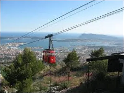 Dans quelle ville peut-on emprunter le téléphérique du Mont Faron ?