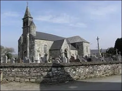 Nous sommes en Bretagne devant l'église Saint-Pierre. Village de l'arrondissement de Guingamp, il se situe dans le département ... ...
