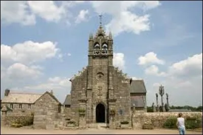 Vous avez sur cette image l'église Saint-Grégoire de Lanrivain. Autre village breton situé, à quelques kilomètres du précédent, il se situe lui aussi dans le département ...