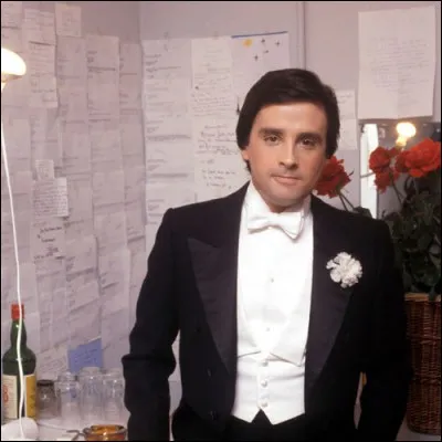 Il était né un 13 novembre. Vous souvenez-vous en quelle année nous a quittés l'inoubliable Thierry Le Luron, alors âgé de 34 ans ?