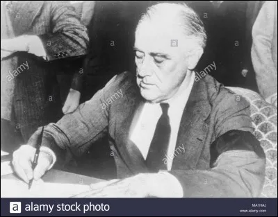 Quand les États-Unis ont-ils déclaré la guerre au Japon ?