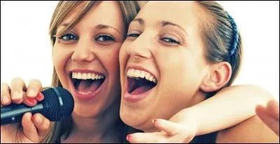 Selon tes amis, tu chantes :