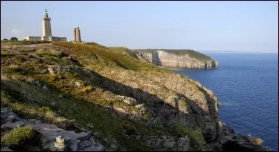 Dans quelle région française se trouve le cap Fréhel ?