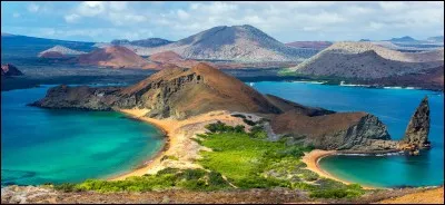 A quel pays appartiennent les 19 îles de l'archipel des Galapagos et la réserve marine qui les entoure ?