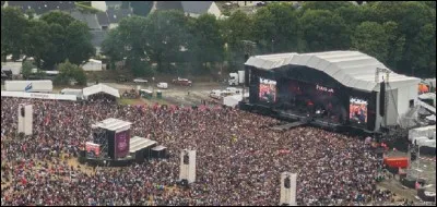 Quel festival de musique se déroule tous les ans à Carhaix en Bretagne ?