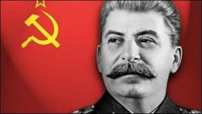 Quel homme politique succéda à Staline à la tête de l'URSS en 1953 ?