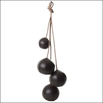 Quel sport est évoqué dans la chanson de Claude Nougaro "Quatre boules de cuir" ?