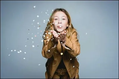 Quel est le solo que Gloria chante dans les concerts avec les Kids United Nouvelle Génération en 2018 ?