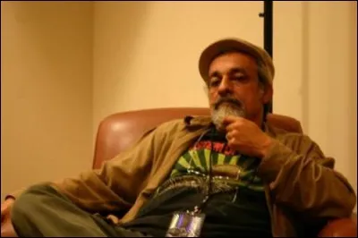 Comment s'appelle le papa de Daron Malakian ?