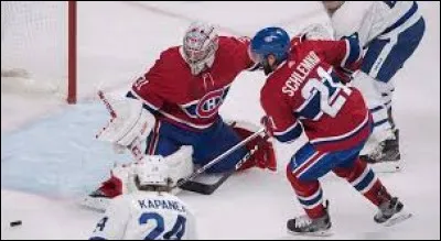 On aimerait pouvoir profiter de son expérience de 400 matchs en carrière plutôt que le retrouver souvent à l'infirmerie. Il a manqué la moitié de la saison dernière et vient à peine de réintégrer l'équipe, puis de reprendre sa forme de match : il prouve qu'il peut être utile aux Canadiens.