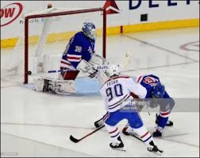 Il a été obtenu de Las Vegas dans l'échange qui y a envoyé Pacioretty : pour donner une idée de sa valeur, les finalistes de la dernière Coupe Stanley avait donné 3 choix au repêchage pour l'obtenir. Il est productif avec la rondelle comme l'attestent ses 3 saisons de 20 buts ou plus.