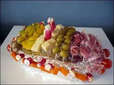 Période néolithique du Japon, célèbre pour ses poteries :