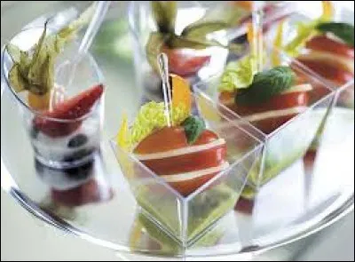 C'est l'épaisseur du mur dans l'ouverture d'une porte, d'une fenêtre.