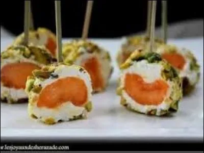 Veste à capuchon en laine tissée, imperméable, avec une double poche au niveau du ventre, portée par les marins bretons :