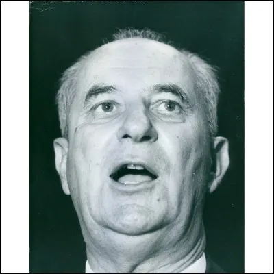 Qui est cet-ex ministre de l'Intérieur et de la Décentralisation ?