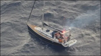 Sur ce navire, une enfant est prise de malaise. Tu es le navire militaire la plus proche. Tu...