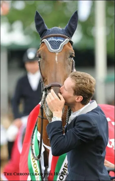 Quelle est la nationalité de Pieter Devos ?