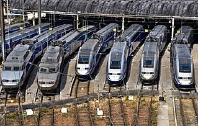 Quelle est la vitesse maximale que peut atteindre un TGV (train &agrave; grande vitesse) ?