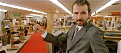 Ce film espagnol de 2004, inverse volontairement des lettres dans l'adjectif du titre ; le personnage principal est Rafael un très bon vendeur. Quel est le titre de ce film ?