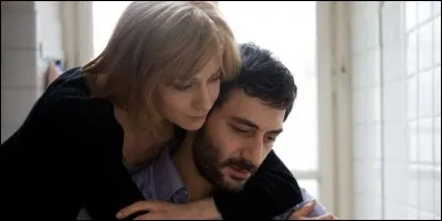 Dans ce film italien de 2010, les premiers personnages sont Sonia, femme de ménage dans un hôtel et Guido, un ancien policier; quel est le titre (français) de ce film ?