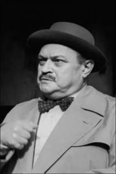 Cet acteur (1901-1972 ) a incarné le commissaire Bourrel dans 56 épisodes de la série policière "Les Cinq Dernières Minutes". C'est :