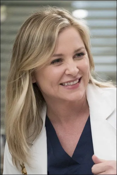 Quelle blessure subit Arizona dans le crash d'avion ?