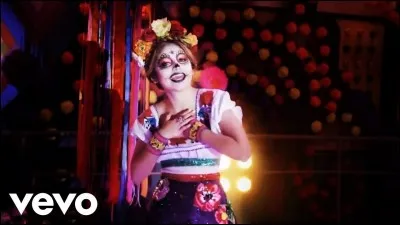 Quelle fête célèbrent-ils dans l'épisode 50 ?