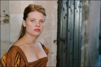 Devenue duchesse de Montpensier, Catherine de Guise est :