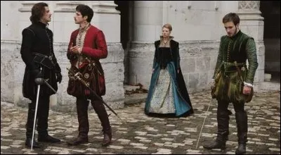 Combien de soupirants compte Marie dans cette adaptation cinématographique de la princesse de Montpensier ?