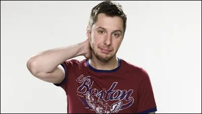 Comment s'appelle le cousin de Roxane et Marjorie ?