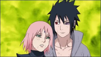 Lorsque Sakura fut téléportée avec Obito pour récupérer Sasuke, où se blessa-t-elle avec l'acide ?