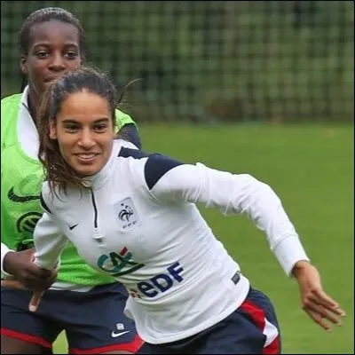 Quel est le numéro d'Amel Majri ?