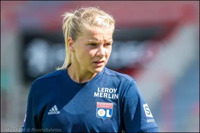 Quel est le numéro d'Ada Hegerberg ?
